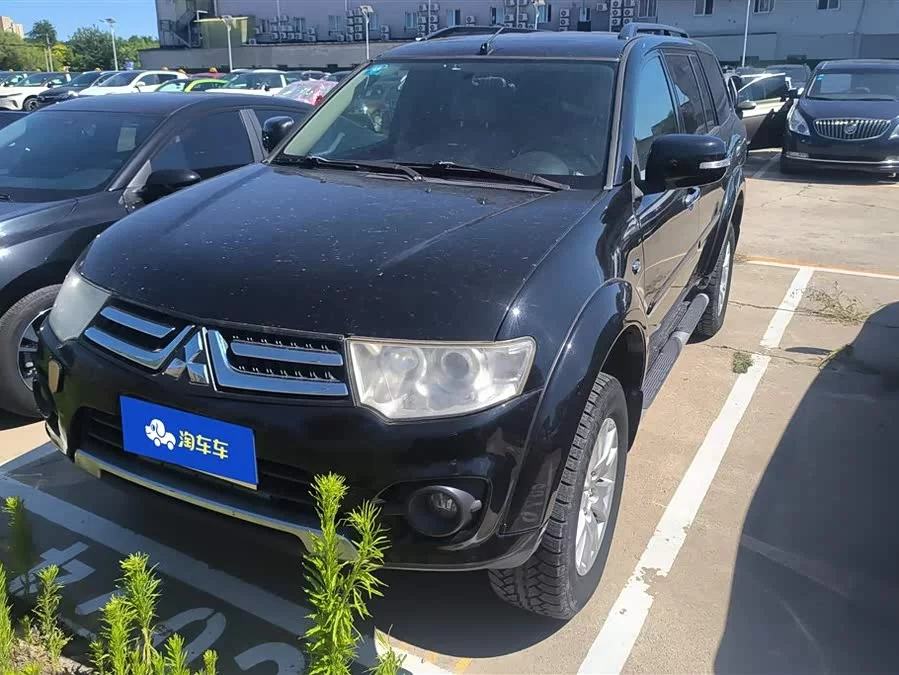 Mitsubishi Pajero Sport