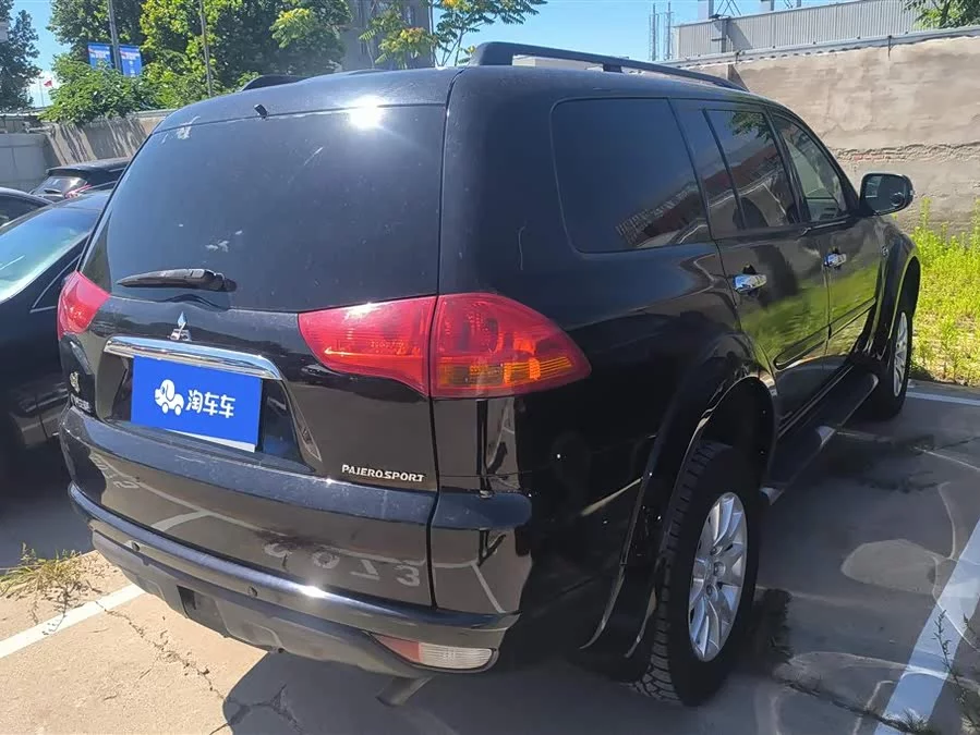 Mitsubishi Pajero Sport