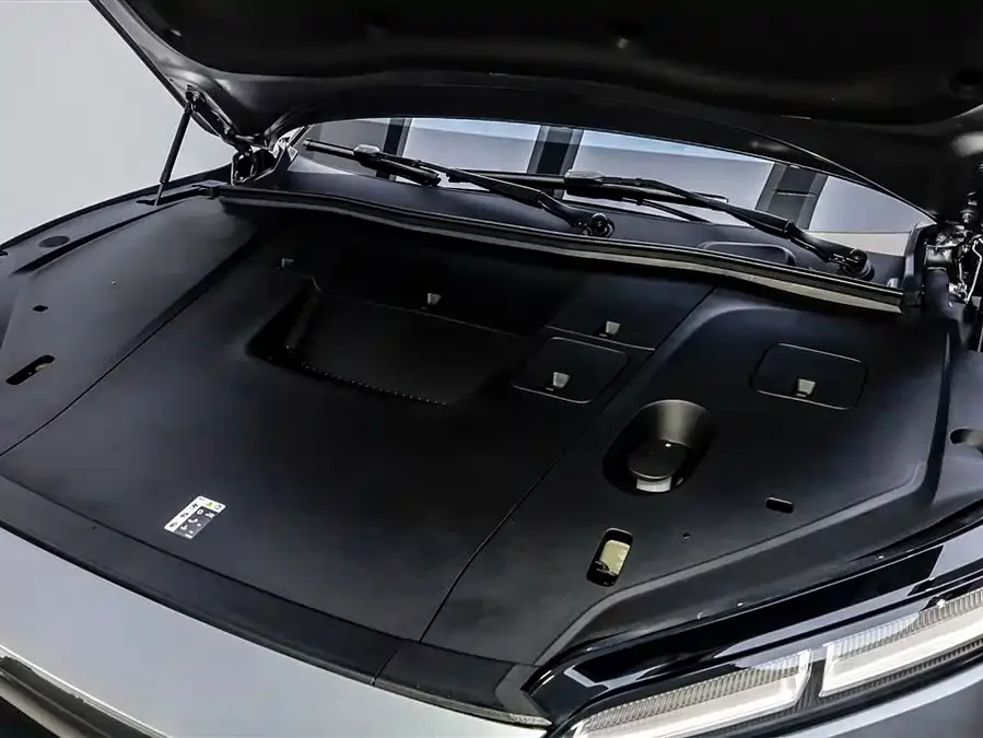 NIO ES6