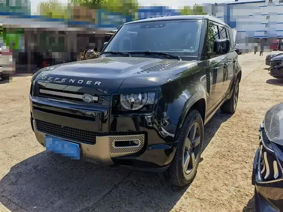 Land Rover guard