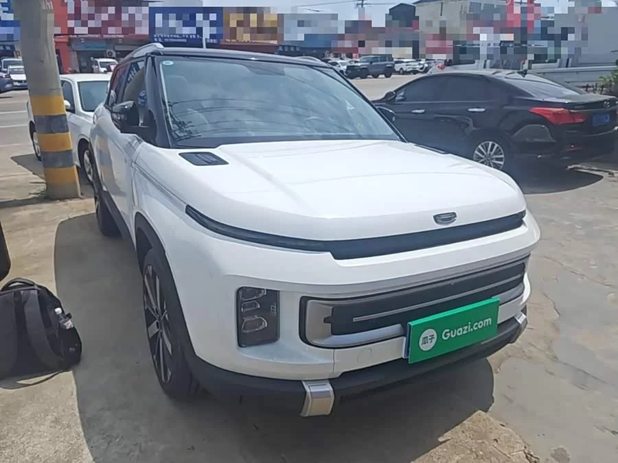 Geely ICON