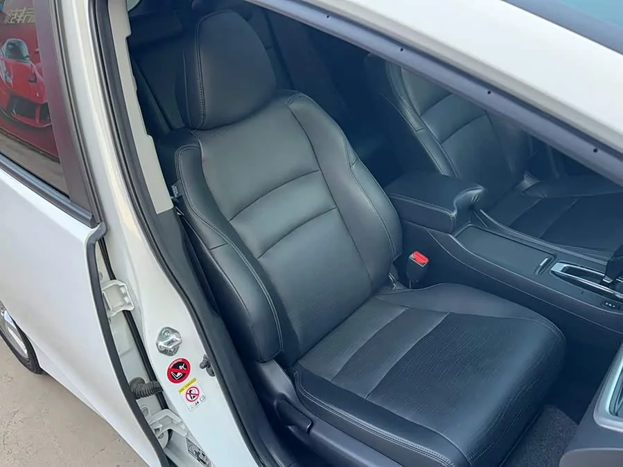 Honda Jade