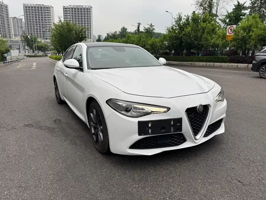 Alfa Romeo Giulia