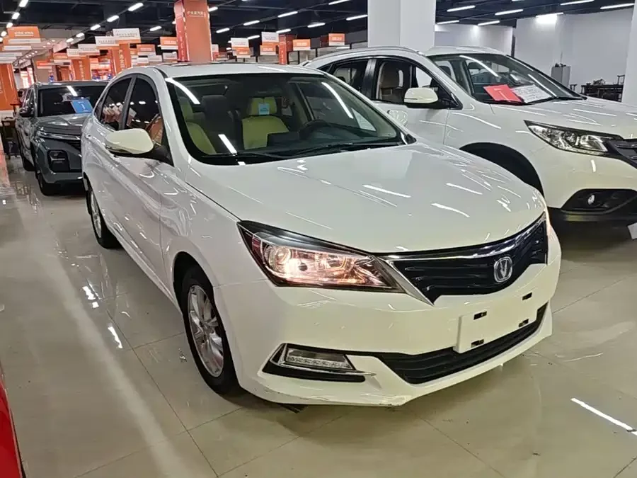 Changan Yuexiang V7