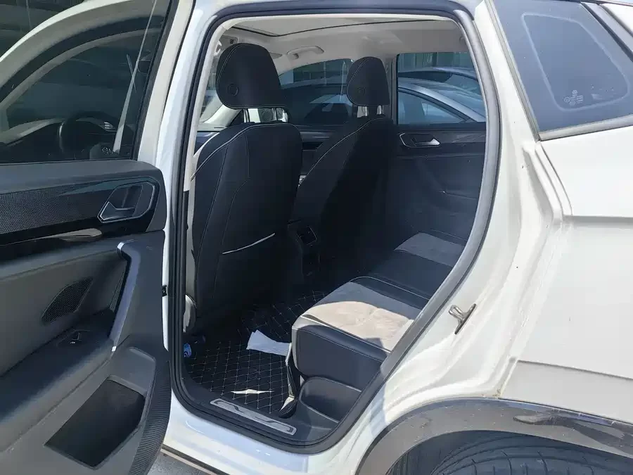 Volkswagen Tayron X