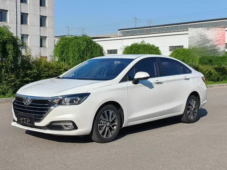 BAIC Saab D50