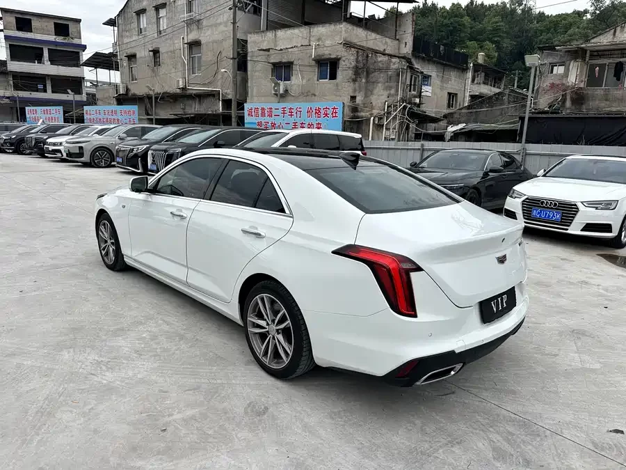 Cadillac CT4