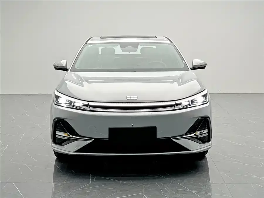 Geely Galaxy A7 EM