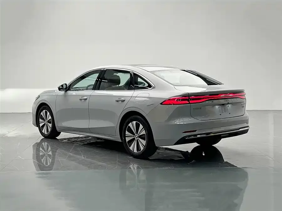 Geely Galaxy A7 EM