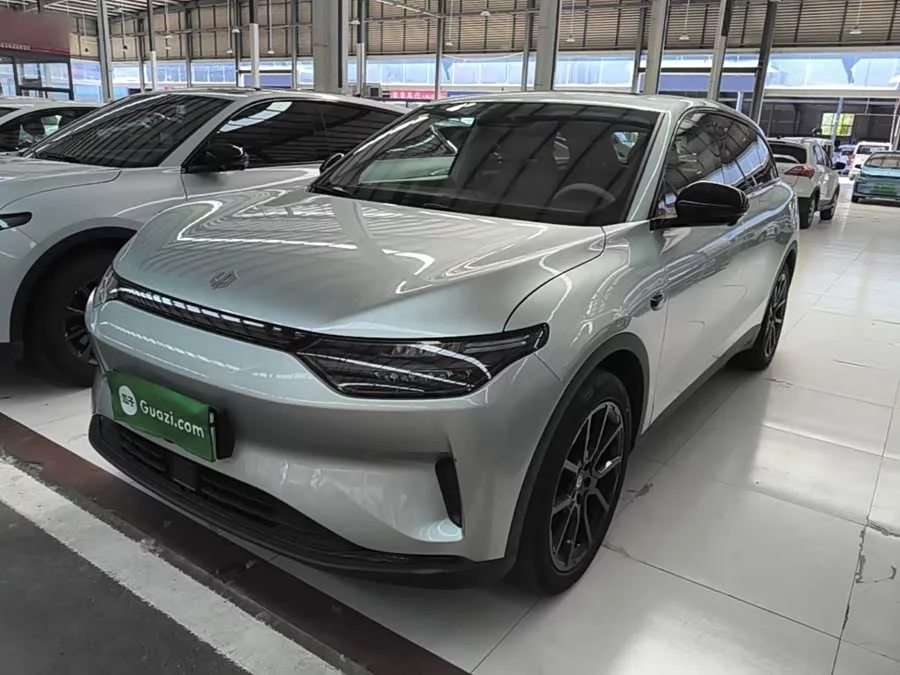 Leapmotor C11