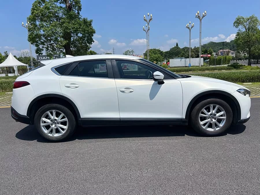 Mazda CX-4