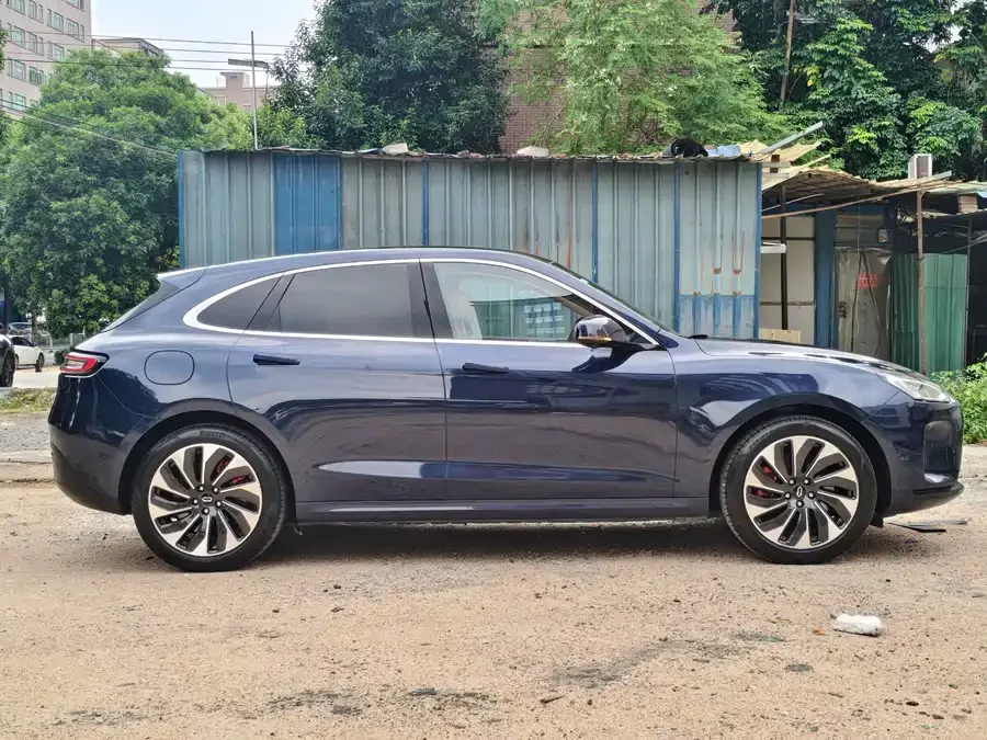 AITO Wenjie M5