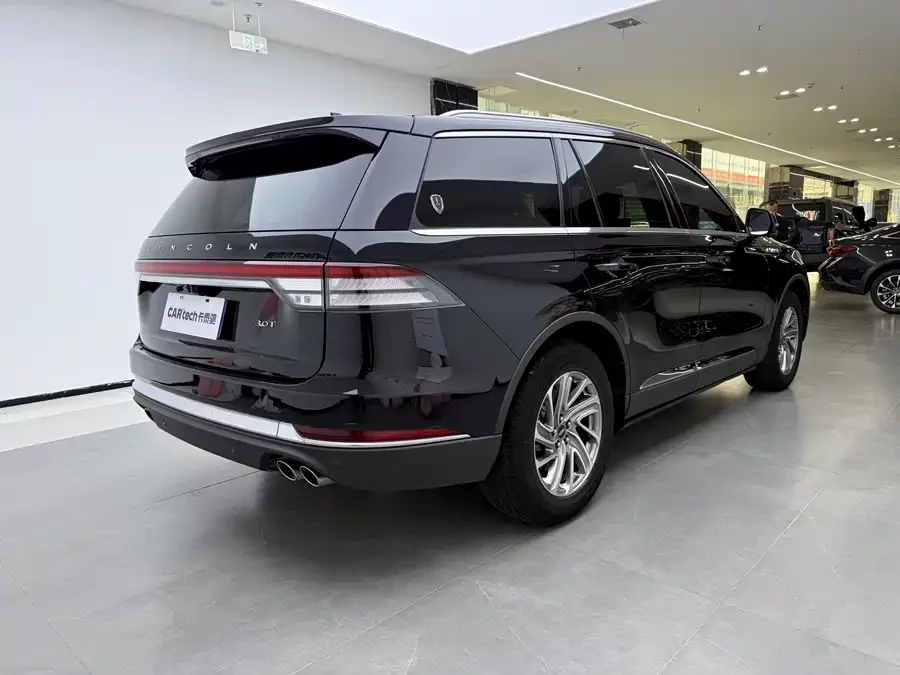Lincoln Aviator