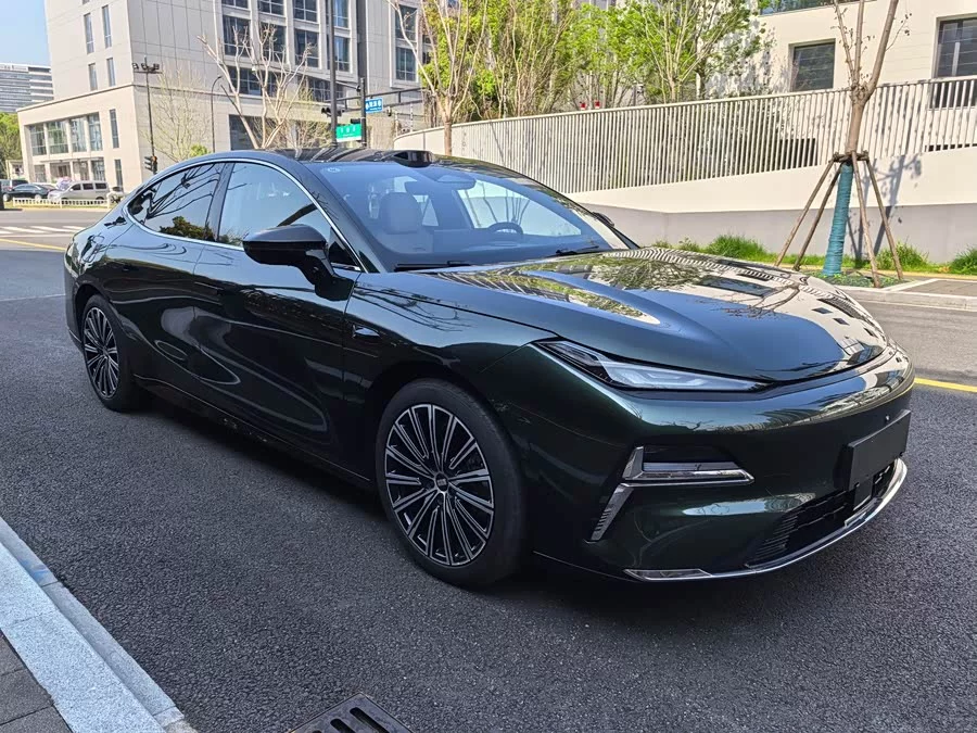 Geely Galaxy Star 8