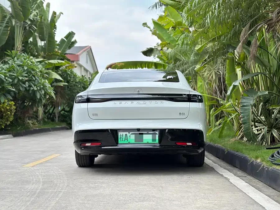 Leapmotor B01