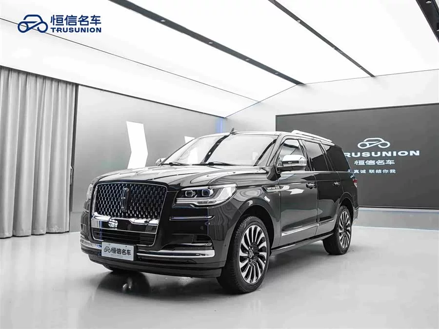 Lincoln Navigator