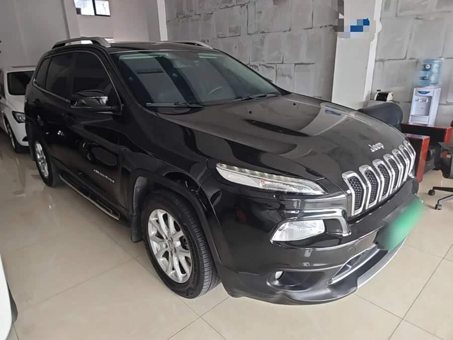 Jeep Cherokee
