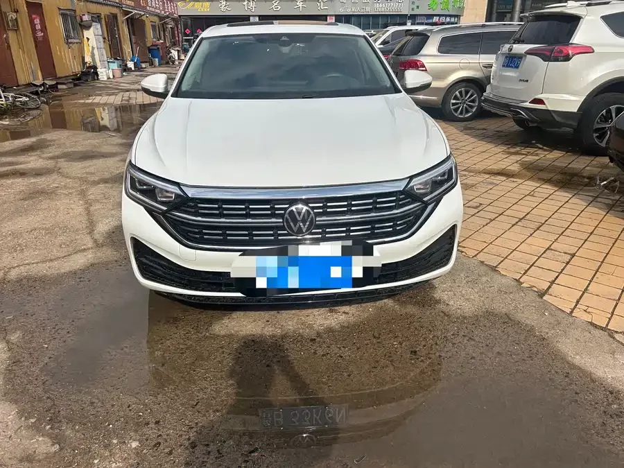 Volkswagen Sagitar