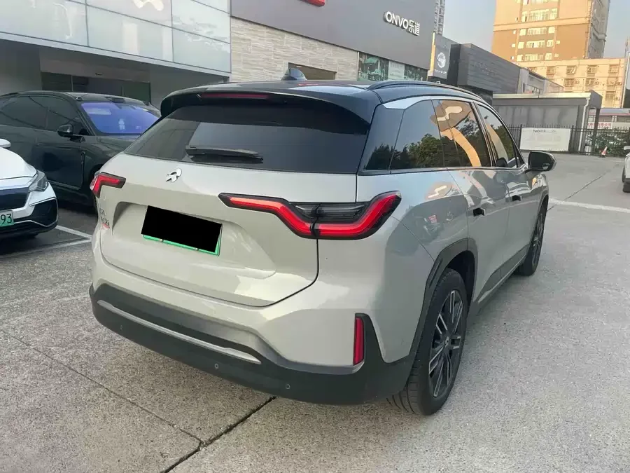 NIO ES6