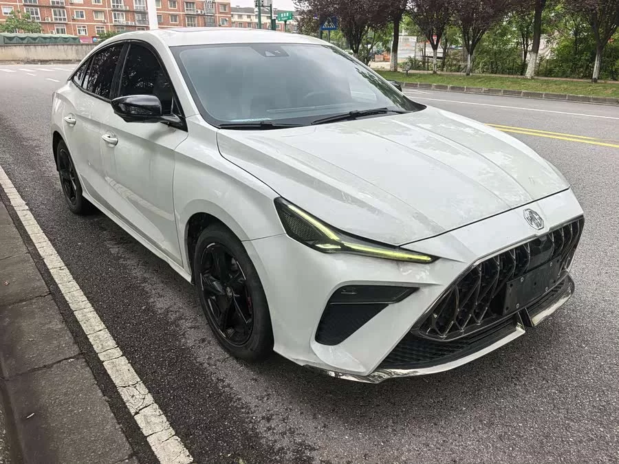 MG 5 Scorpio