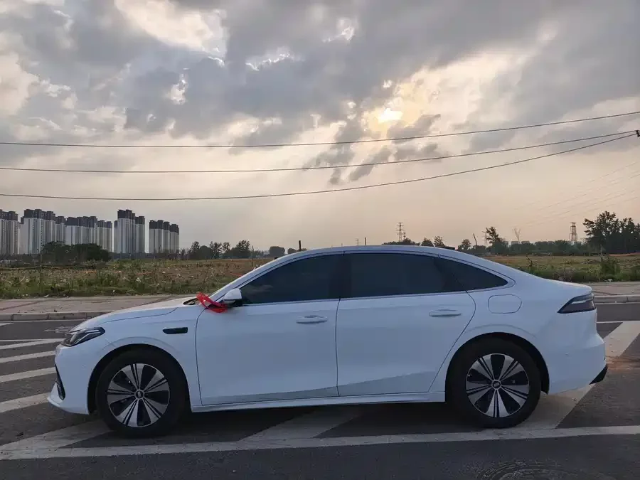 Geely Galaxy A7 EM