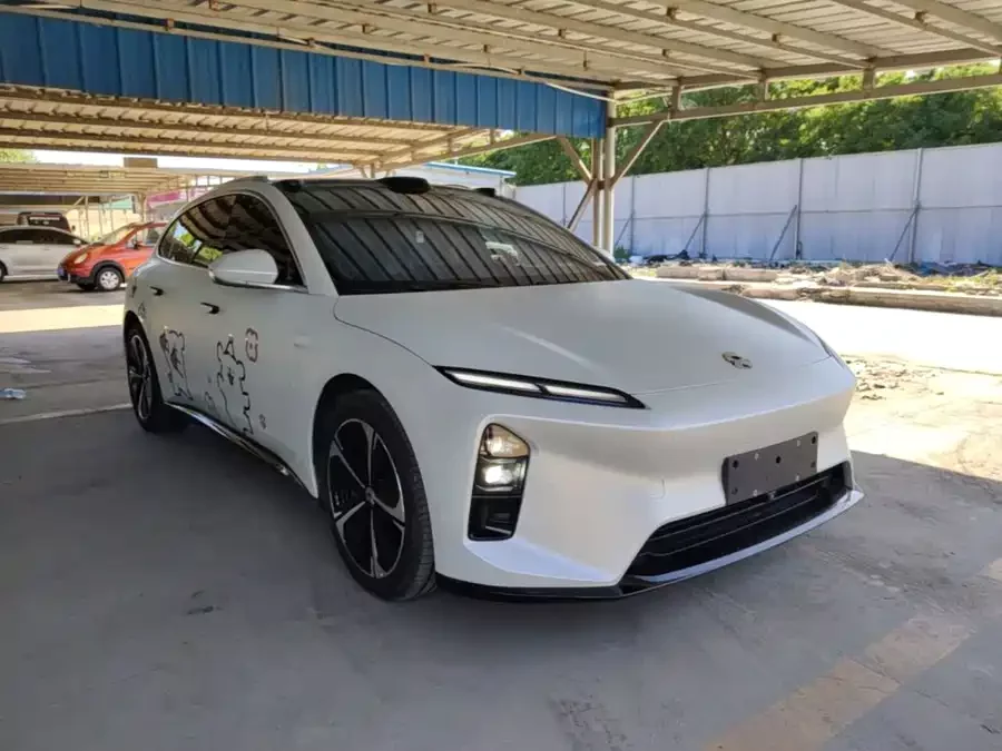 NIO ET5T