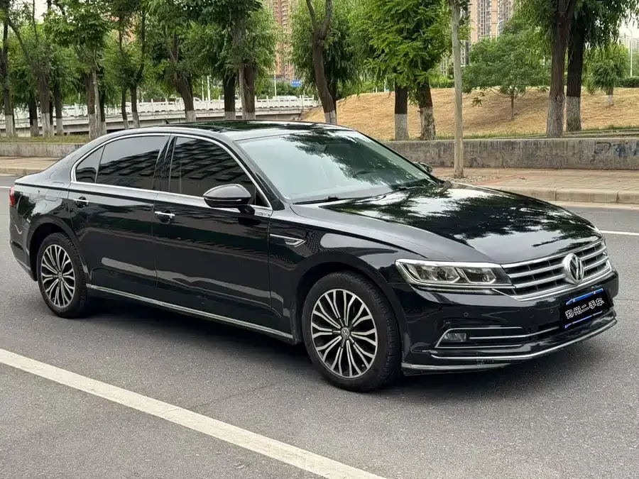 Volkswagen Phaeton / Phideon