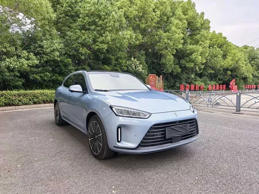 AITO Wenjie M5