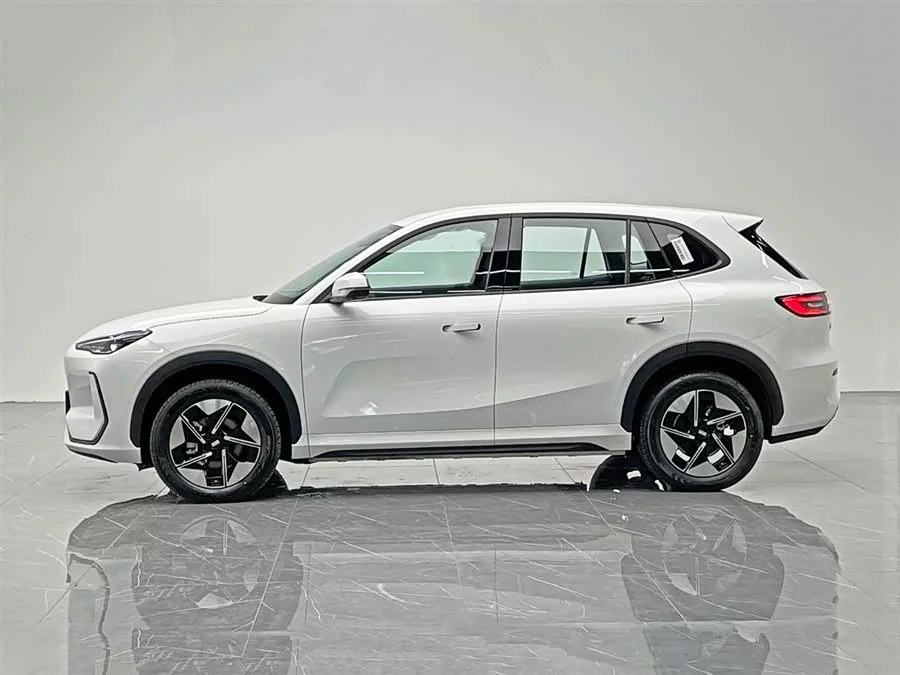 Geely Galaxy E5