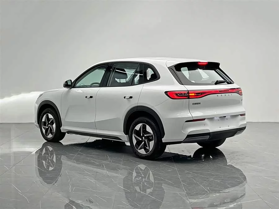 Geely Galaxy E5