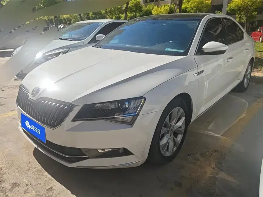 Skoda SuperB