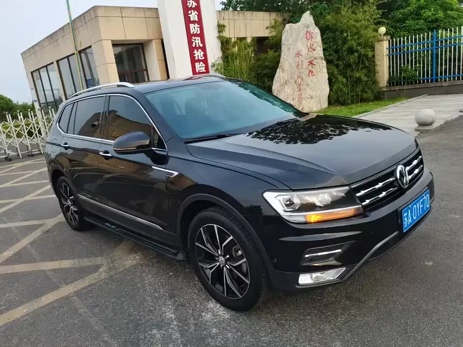 Volkswagen Tiguan L