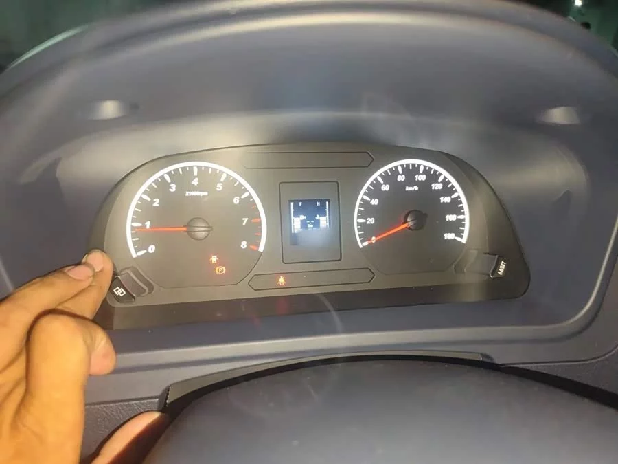 Dongfeng Lingzhi PLUS