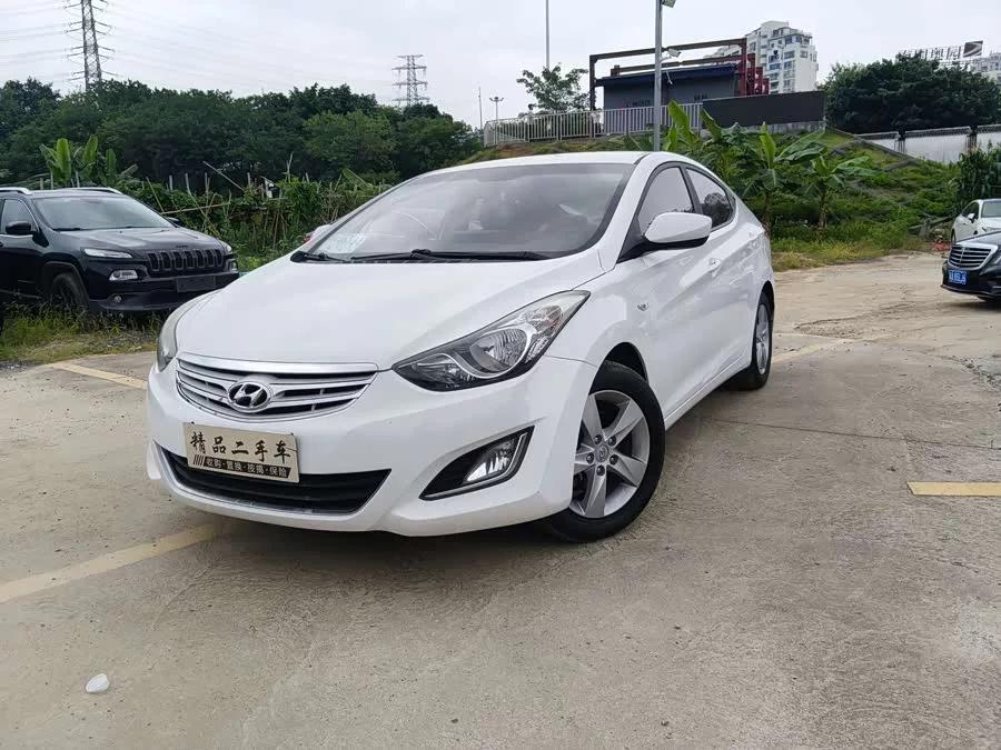 Hyundai Elantra