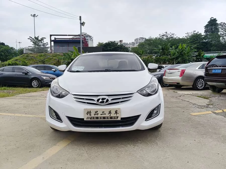 Hyundai Elantra