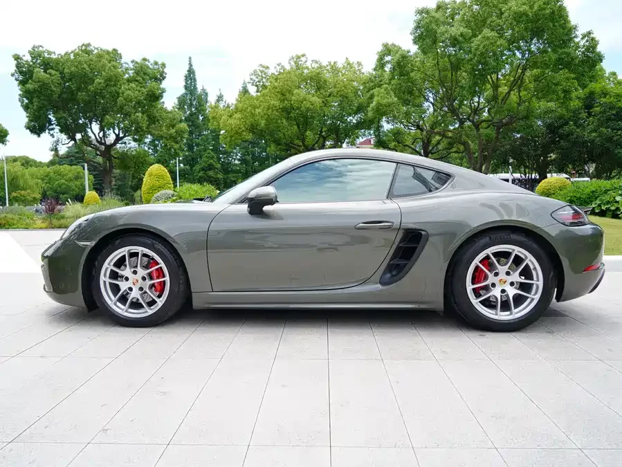 Porsche 718