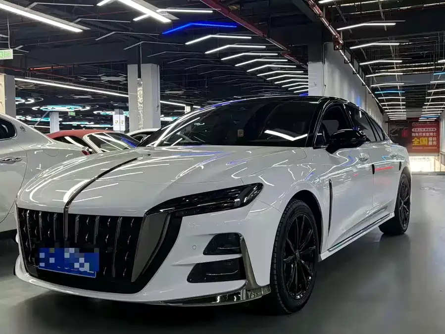 Hongqi H6