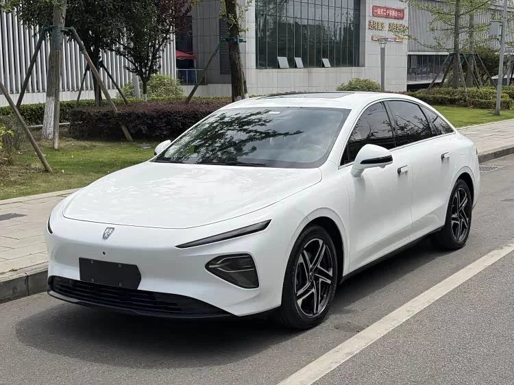 Roewe D7