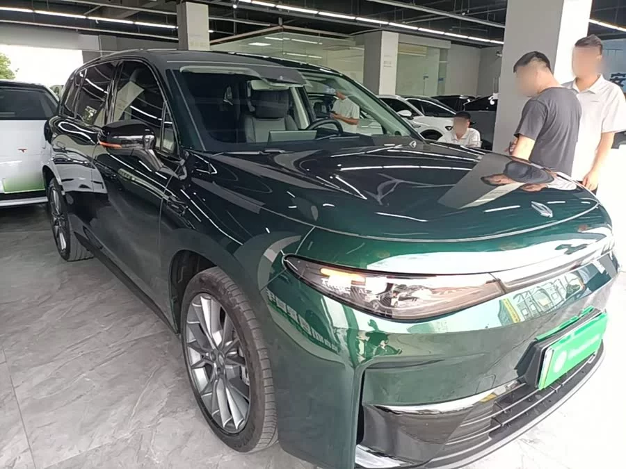 Leapmotor C10