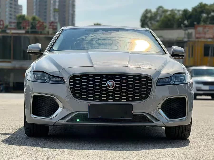 Jaguar XFL