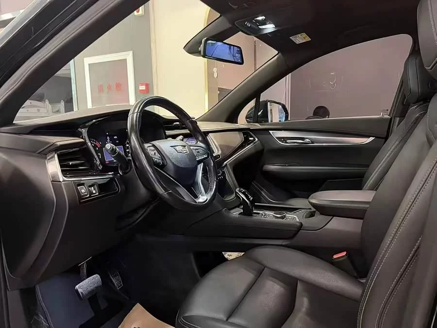 Cadillac XT6