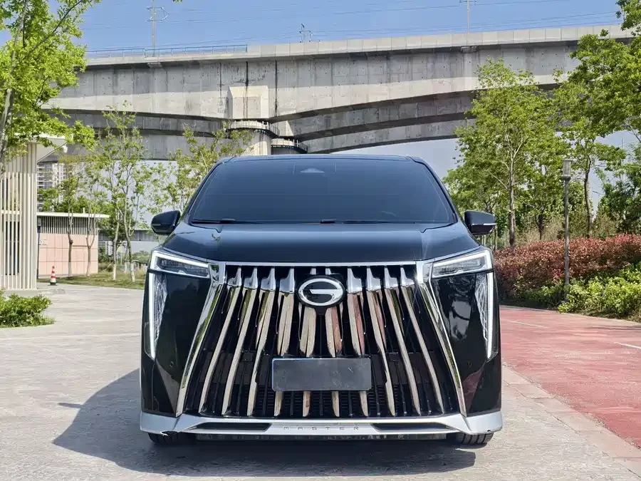GAC Trumpchi M8