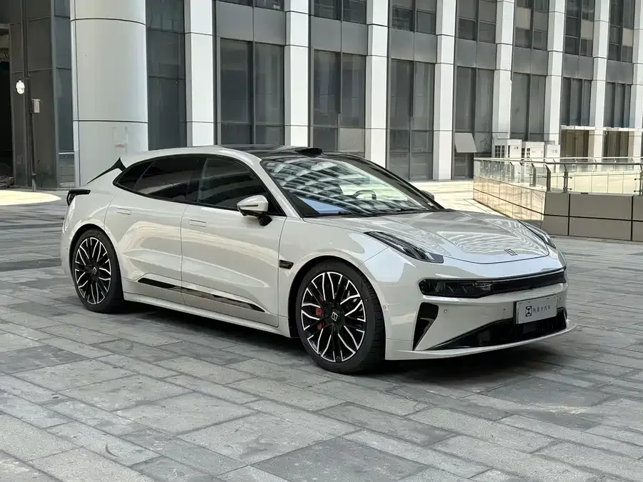 Zeekr 001