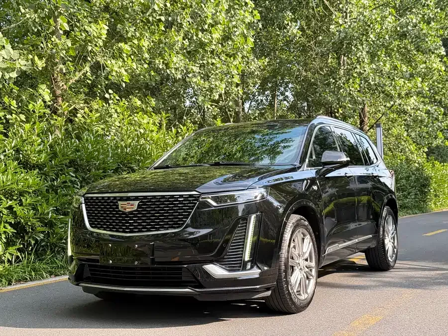 Cadillac XT6