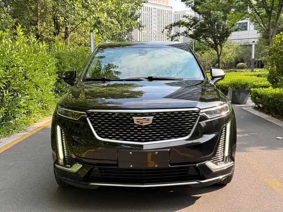 Cadillac XT6