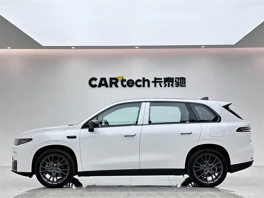 Leapmotor C10