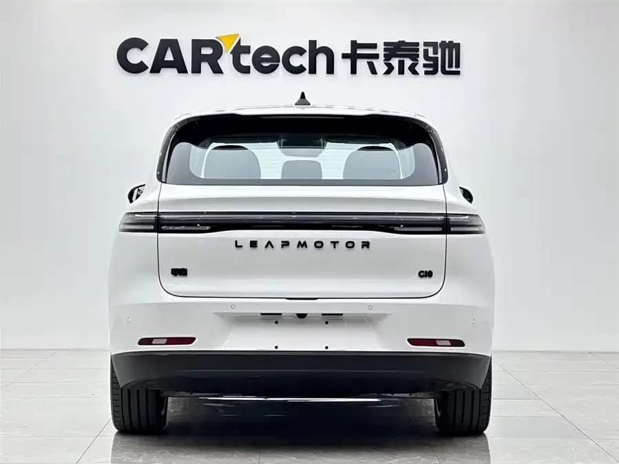 Leapmotor C10