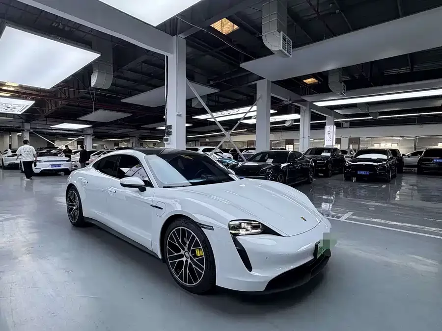 Porsche Taycan