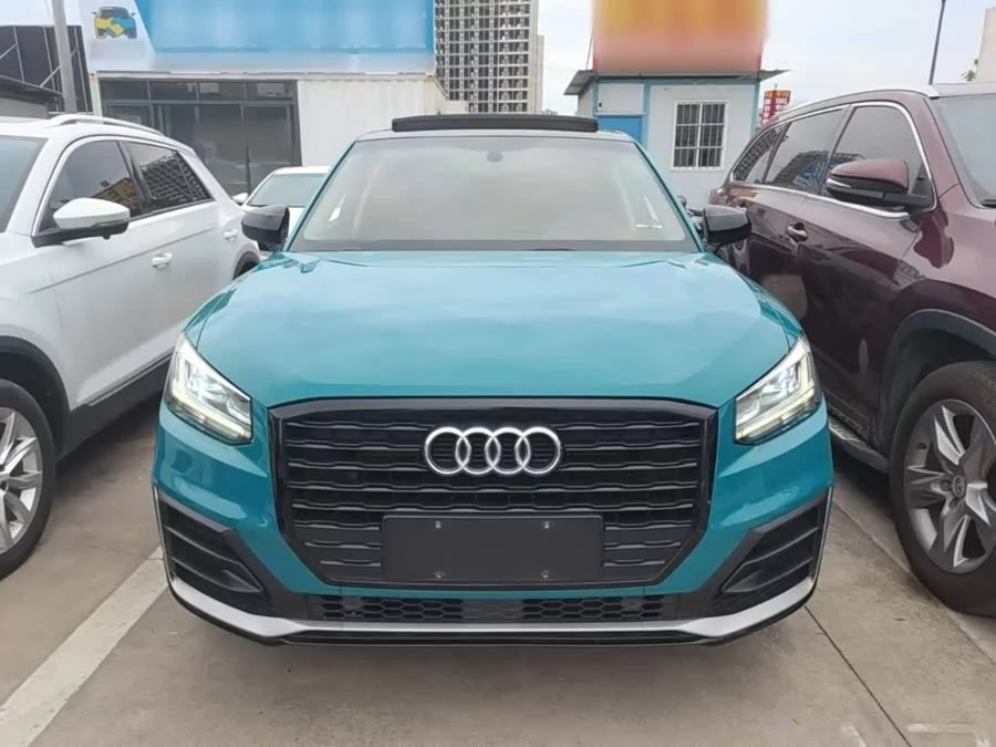Audi Q2L