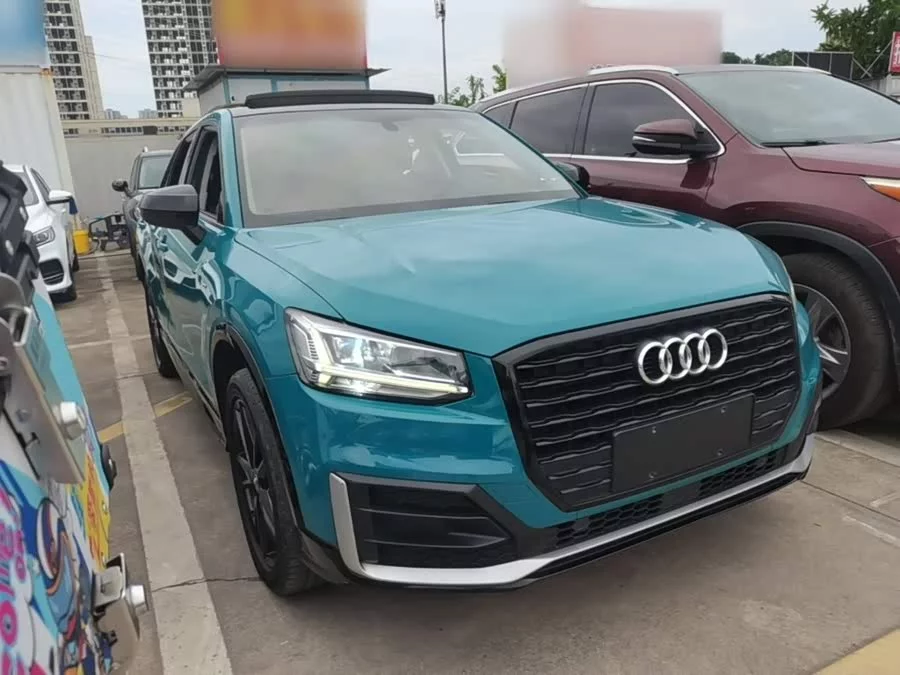Audi Q2L